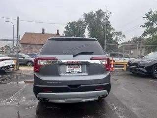 2022 GMC Acadia SLE