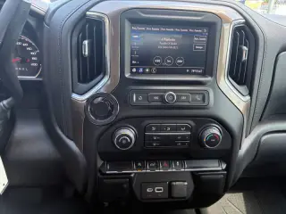 2022 Chevrolet Silverado 1500 Limited Custom