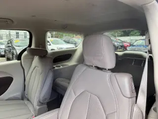 2021 Chrysler Voyager LX