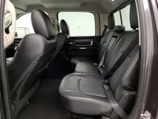 Ram 1500 2018 4x2 Laramie 4 puertas Cabina Doble 5.5 pies. Camioneta corta