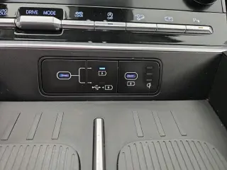 Hyundai SANTA FE 2025 AWD SEL SUV 4 puertas
