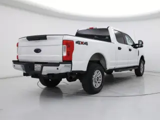 Ford F-250 Super Duty 2019 4x4 XLT 4dr Crew Cab 6.8 ft. SB Pickup
