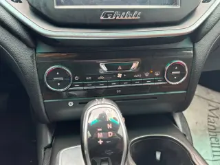 2015 Maserati Ghibli