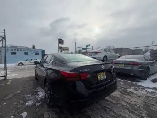 2021 Nissan Altima 2.5 SV