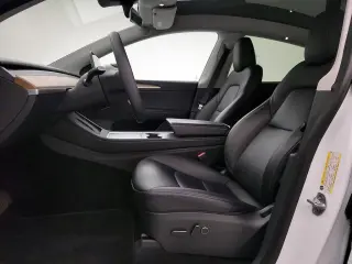 Tesla Model Y 2023 AWD Long Range 4dr Crossover