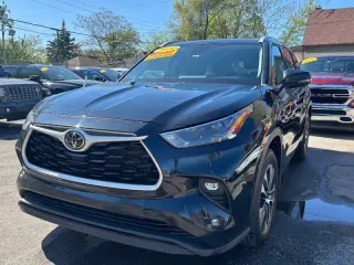 2022 Toyota Highlander XLE