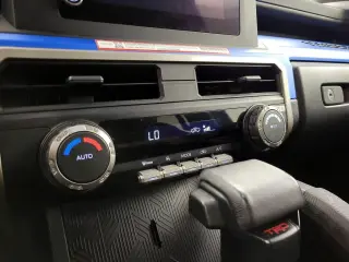 Toyota Tacoma 2025 4x4 SR5 4dr Double Cab 5.0 ft SB