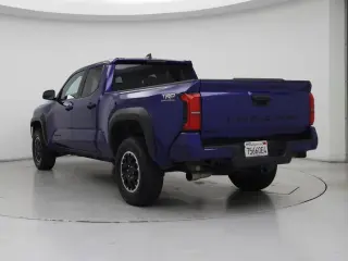 Toyota Tacoma 2025 4x4 SR5 4dr Double Cab 5.0 ft SB