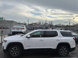 2020 GMC Acadia SLE