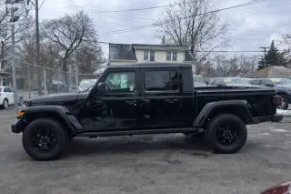 2022 Jeep Gladiator Willys