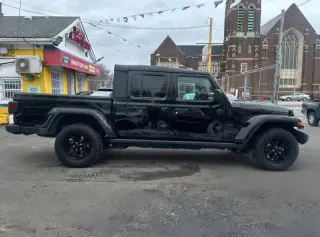 2022 Jeep Gladiator Willys