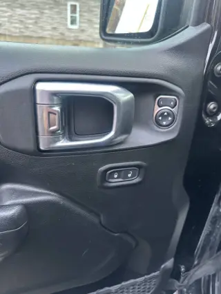 2022 Jeep Gladiator Willys