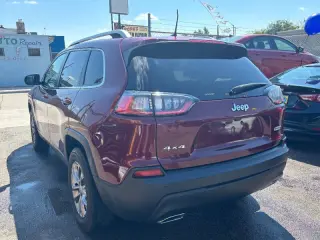 2021 Jeep Cherokee Latitude Lux