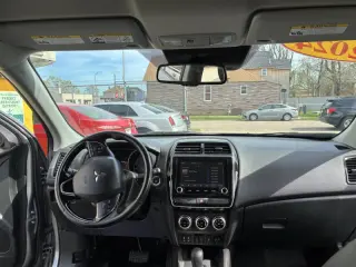 2024 Mitsubishi Outlander Sport SE