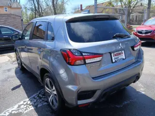 2024 Mitsubishi Outlander Sport SE