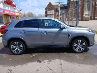2024 Mitsubishi Outlander Sport SE