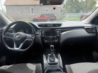 2020 Nissan Rogue Sport SV