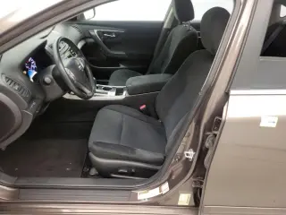 Nissan Altima 2014 2.5 SV Sedan de 4 puertas
