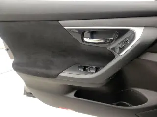 Nissan Altima 2014 2.5 SV Sedan de 4 puertas