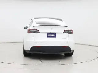 Tesla Model Y 2023 AWD Performance 4dr Crossover