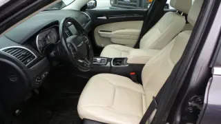 2016 Chrysler 300 Limited