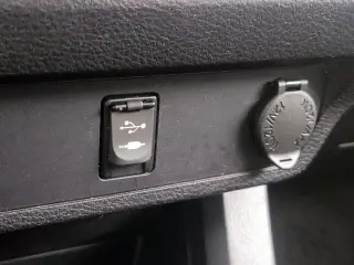 Toyota Tacoma 2018 4x4 SR V6 4dr Double Cab 5.0 ft SB