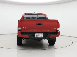 Toyota Tacoma 2018 4x4 SR V6 4dr Double Cab 5.0 ft SB