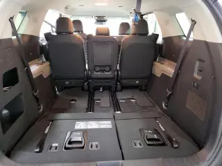 Kia Carnival 2025 LXS 4dr Mini-Van