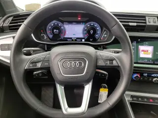 Audi Q3 2022 AWD quattro S line Premium Plus 45 TFSI 4dr SUV
