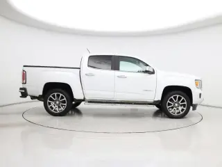 GMC Canyon 2019 4x4 Denali 4dr Crew Cab 5 ft. SB