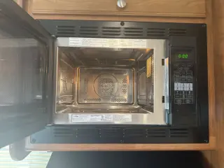 2018 Ford E-450