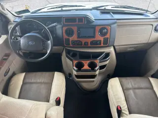 2018 Ford E-450