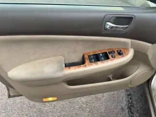 2005 Honda Accord EX w/Leather w/Navi