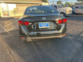 2021 Nissan Altima 2.5 SR