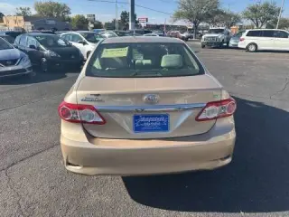 2011 Toyota Corolla LE