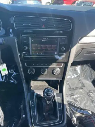 2018 Volkswagen Golf GTI SE