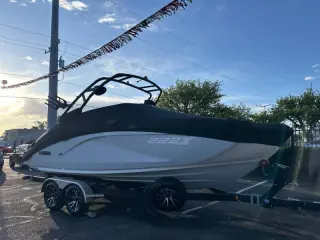 2023 Yamaha 222 XE