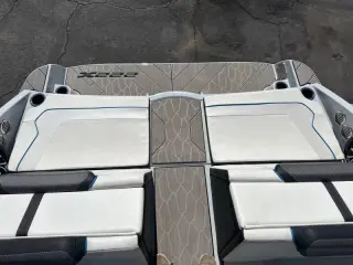 2023 Yamaha 222 XE