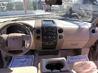 2005 Ford F-150 XLT