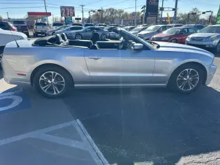 2014 Ford Mustang V6 Premium