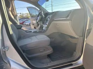 2015 GMC Acadia SLE-2