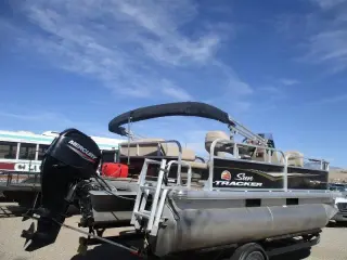 2021 Sun Tracker Bass Buggy XL