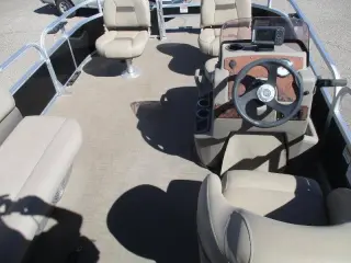 2021 Sun Tracker Bass Buggy XL