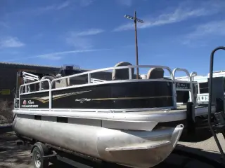 2021 Sun Tracker Bass Buggy XL