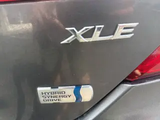 2012 Toyota Camry Hybrid XLE