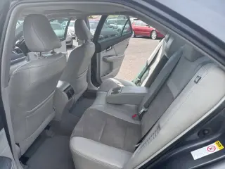 2012 Toyota Camry Hybrid XLE
