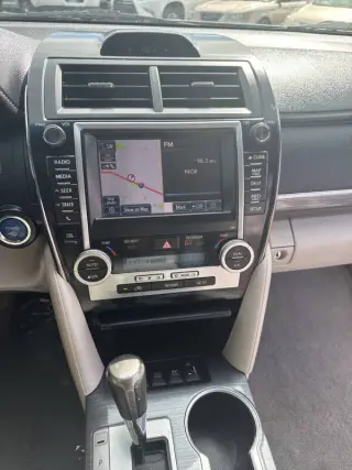 2012 Toyota Camry Hybrid XLE