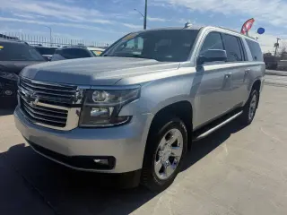 2017 Chevrolet Suburban
LT