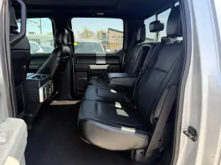 2016 Ford F-150
Lariat