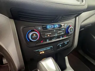 Ford Escape 2018 SEL 4dr SUV